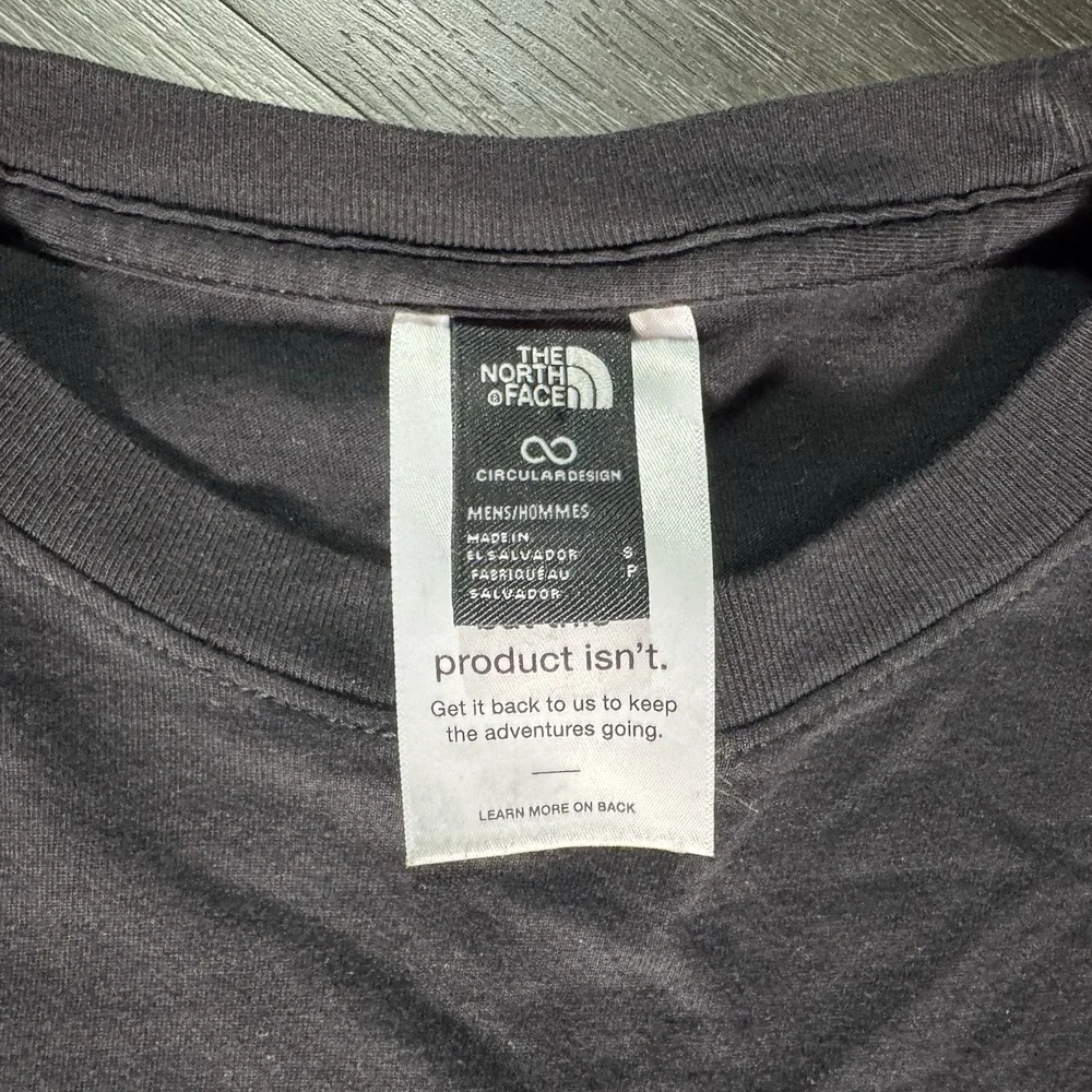 The North Face T Shirt Mens Small Black Long Sleeve Outdoors